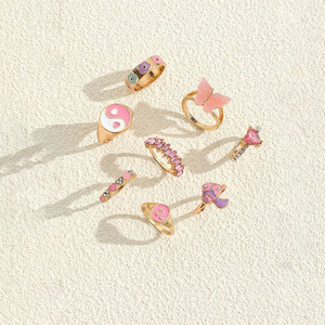 Set di Anelli da Donna INS Bohemien Trendy in Lega Smaltata Rosa con Stella, Farfalla, Margherita, Lettera e Fiore, Gioielli per Feste e Uso Quotidiano - Product Image 3