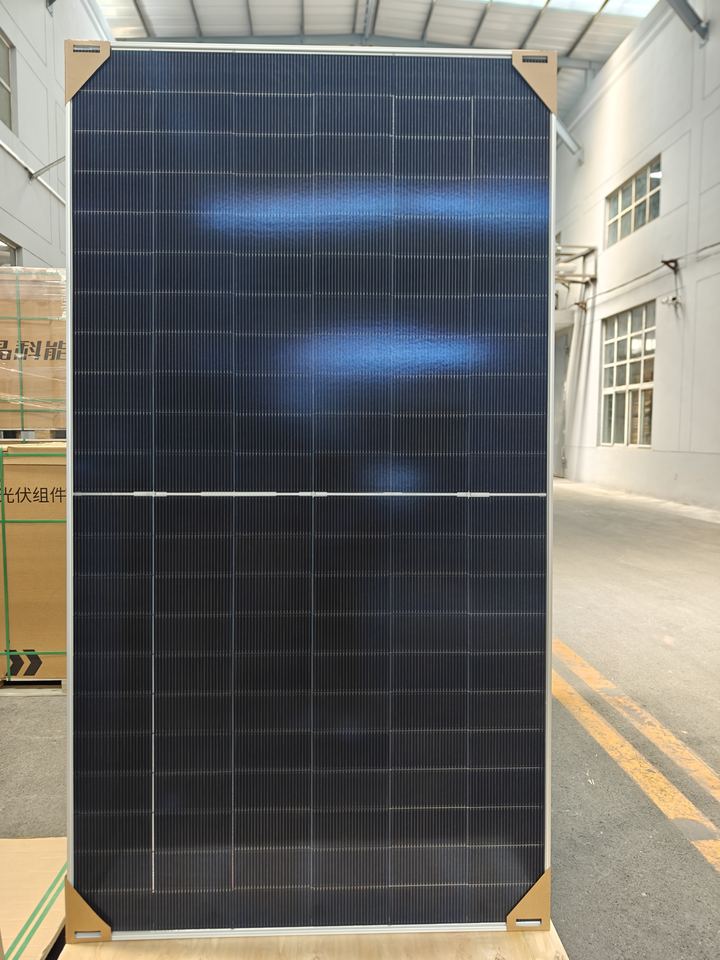 Módulo Solar Bifacial de Doble Vidrio Jinko Tipo N TOPCon 570w 580W ...