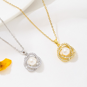 Collar de Perlas de Lujo con Cadena de Eslabones de Acero Inoxidable para Mujer, Joyería de Moda para Regalo de San Valentín o Cumpleaños - Product Image 1