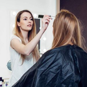 หวีคาร์บอนไฟเบอร์ทนความร้อนสำหรับช่างตัดผมมีอุณหภูมิสูงป้องกันไฟฟ้าสถิตย์ออกแบบได้ตามต้องการ - Product Image 6