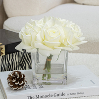 Arrangement de fleurs artificielles OEM, fleurs en soie et fleurs artificielles avec vase en verre pour centre de table de mariage