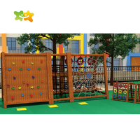 Aire de jeux intérieure créative Mur d'escalade Jeux pour enfants Équipement mural d'escalade