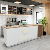 Comptoir de réception de restaurant avec comptoir d'épicerie léger