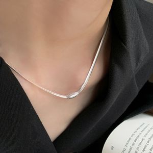 Collar de plata de ley S925 con diseño de hueso de serpiente plano para mujer, cadena de 405 cm de longitud, para uso diario, cadena para clavícula - Product Image 2