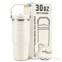 Botella de Agua Aislada al Vacío de Doble Pared de Acero Inoxidable de 20oz/30oz al por Mayor con Asa, Aislamiento Térmico de 12-24 Horas, Logotipo Personalizado para