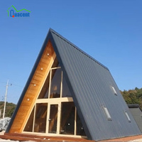 Maison préfabriquée moderne à panneaux SIP hautement isolés pour gîte, avec revêtement métallique durable et conception écoénergétique