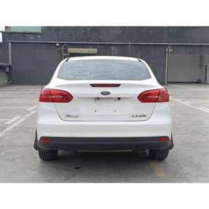 รถยนต์มือสอง <span class=keywords><strong>Ford</strong></span> <span class=keywords><strong>Focus</strong></span> ปี <span class=keywords><strong>2015</strong></span> รุ่น Sedan เบนซิน เกียร์ธรรมดา สีขาว ผ่านการตรวจสอบแล้ว สำหรับตัวแทนจำหน่ายในต่างประเทศ - Product Image 4