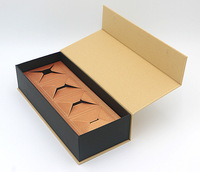Mini-commande personnalisée en carton, livre magnétique, emballage de boîte-cadeau avec mousse