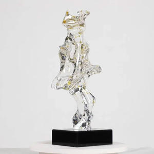 Escultura <span class=keywords><strong>de</strong></span> Resina Transparente en Forma <span class=keywords><strong>de</strong></span> <span class=keywords><strong>Luna</strong></span>, Moderna, Cristalina, Elegante, Hecha a Mano, Arte Coleccionable - Product Image 4