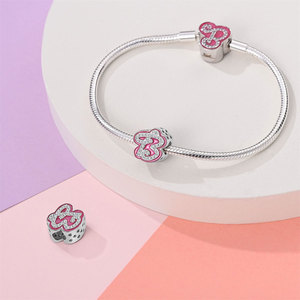 Abalorios de Letras del Alfabeto en Cobre Plateado con Esmalte Rosa y Circonitas Cúbicas, Compatibles con Pulseras Europeas, para Joyería DIY - Product Image 2