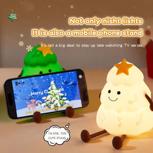 Pequeña Lámpara Nocturna de Silicona con Forma de Árbol de Navidad para Niños, Lámpara LED Recargable por USB, Lámpara de Noche Suave al Tacto, Regulable, Regalo Navideño para Dormitorio - Product Image 2