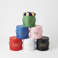 Boîte à fleurs ronde multicolores personnalisable, conteneur en papier cylindrique de qualité supérieure avec poignée en corde pour emballage floral sur mesure en gros