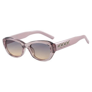 2025 barato de alta calidad nuevo marco pequeño gafas de sol moda Cool UV400 aleta de tiburón decoración gafas de sol de plástico para mujeres - Product Image 6