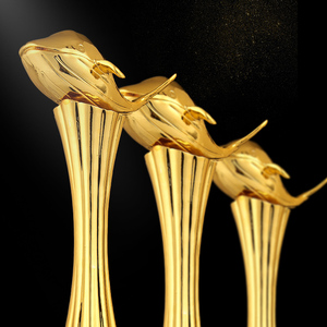 Trofeo de Cristal Personalizado de Alta Gama con Diseño de Delfín Dorado <span class=keywords><strong>para</strong></span> Competencia de Natación, Premios de Juegos Creativos - Estrella del <span class=keywords><strong>Mañana</strong></span> - Product Image 2