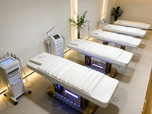 Modern Luxury Beauty Salon Furniture with <b>LED</b> Foot Control Electric Black Spa Facial Care <b>Bed</b> Medical Facial Massage <b>Bed</b> - Product Image 5
