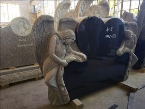 แกะสลักหินแกรนิตสีดำด้านด้วยเลเซอร์พร้อมแจกันสำหรับขายส่ง - Product Image 5