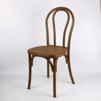 Chaise de salle à manger empilable en bois de chêne courbé Thonet
