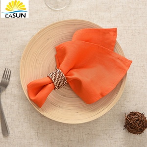 Échantillons Gratuits et Prix d'Usine – Serviettes de Table Personnalisées pour Mariage, Nappe avec Trou pour Parapluie, Serviettes Compostables Personnalisables - Product Image 1