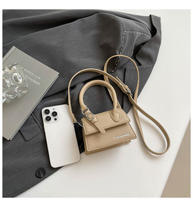 Borsa a Tracolla da Donna alla Moda con Patta in Pelle PU Piccola Borsa a Mano Borsetta Design Retrò con Chiusura a Cintura Borsa a Spalla da Donna di Lusso Tote a Mano - Product Image 3