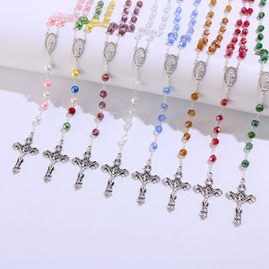 Collier de prière en cristal catholique Komi, perles de 8 mm, 8 couleurs, pendentif croix perlé, bijoux en gros - Product Image 1