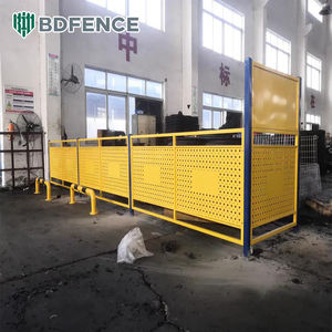 מפעל גדר אבטחה סיטונאית לוח מחיצה לוח מחוט מרותכת ברזל אבקת רשת מצופה מתכת סדור שערי - Product Image 1