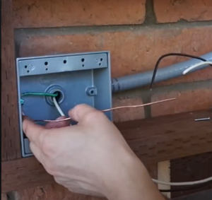 Boîtier de sortie métallique homologué UL en alliage d'aluminium moulé sous pression, simple poste, étanche, pour prise GFCI ou interrupteur - Product Image 4