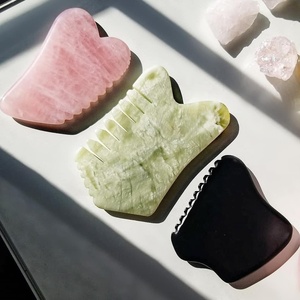 Strumento di massaggio facciale in pietra Gua Sha Bian al quarzo rosa con pelle Anti-età che stringe e ringiovanisce GuaSha di giada verde per dimagrire - Product Image 1
