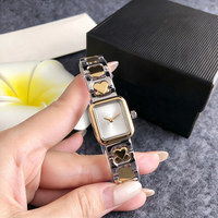 Permintaan Katalog Jam Tangan Wanita Desain Kecil Segar Gaya Italia, Baja Anti Karat, DIY, Perhiasan Kuarsa, Beruang Spanyol