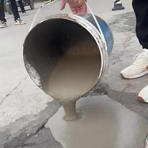 Prodotto di materiali silicati composti autolivellanti ad alta fluidità - Product Image 4