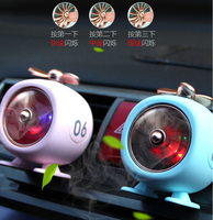Nouveau diffuseur d'huiles essentielles pour voiture en plastique, clip de parfum pour grille d'aération, design luxueux, sans électricité