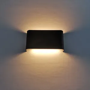 โคมไฟผนังควบคุมแอปพลิเคชั่น9วัตต์ทรงยาวห้องนั่งเล่นเชิงเทียน LED ติดผนังแบบทันสมัย