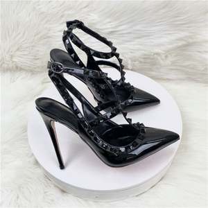 Nouvelles sandales d'été 2026 à talons hauts pour femmes, 12 cm, à bout pointu, talon aiguille, compensées, imperméables, rehaussantes, sexy, décorées de rivets - Product Image 1