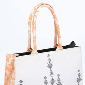 Bolsas de Mano Personalizadas Ecológicas Reutilizables con Bordado Hermoso, Hechas a Medida con Patrones - Product Image 4
