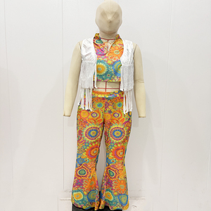 Costume <span class=keywords><strong>hippie</strong></span> 3 pièces pour femmes, haut court à imprimé floral des années 70, pantalon pattes d'éléphant avec gilet à franges - Product Image 3