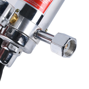 Régulateur de CO2 YQT 341L avec manomètre et chauffage pour bouteille de gaz, sortie 1/4 pouce - Product Image 2