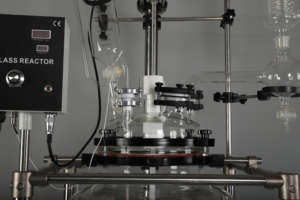 Лабораторный стеклянный реакторный мешалка 5л для продажи - Product Image 3