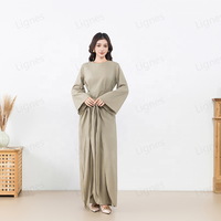 Robe Abaya Longue Personnalisable pour Femmes Musulmanes, Manches Longues, avec Détail Unique de Torsion à la Taille, Jupe Fluide