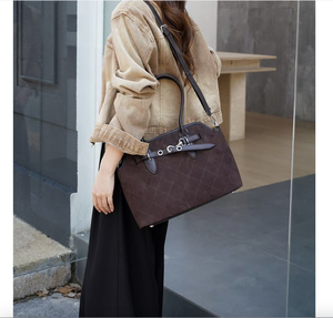 Sac à main Ando pour femme en cuir de vache véritable avec poignée supérieure et bandoulière amovible - Product Image 6