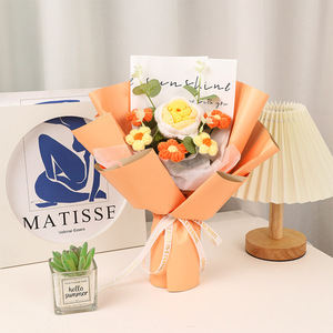 Nouveau design, bouquet de fleurs en crochet fait main, tulipes et marguerites, cadeaux pour la fête des mères, fleurs en crochet - Product Image 2