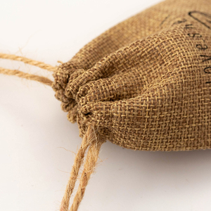 Sacs à cordon en toile <span class=keywords><strong>de</strong></span> jute personnalisés pour bijoux bagues boucles d'oreilles dés emballage vente en gros - Product Image 3