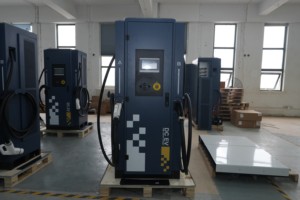 สถานีชาร์จเร็วแบบ DC 240kW CCS2 GBT 500A พร้อมระบบระบายความร้อน สำหรับการชาร์จสาธารณะ - Product Image 1