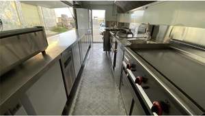 Camion de restauration mobile, machines à snacks, pizza, chariot alimentaire motorisé à 4 roues en acier inoxydable, à vendre à prix avantageux - Product Image 4