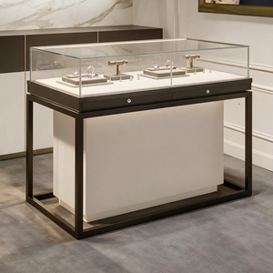 Vitrine de Luxe pour Bijoux avec Plateau en Verre, Base en Bois Foncé et Cadre Métallique, Éclairage LED Flottant, Tiroirs Verrouillables, pour Comptoir de Boutique de Détail - Product Image 1