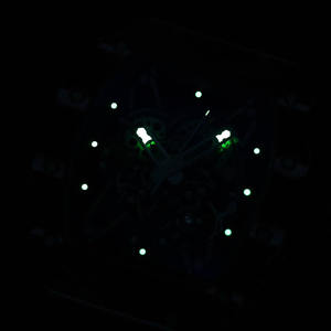 Cette montre mécanique lumineuse pour collectionneurs de montres, qui révolutionne l'industrie, est un coup de poing pour les passionnés. - Product Image 5