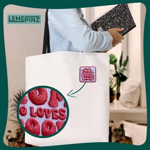 Patch brodé « Just A Mom Who Loves Books Coffee » de 3 pouces à thermocoller pour chapeaux, vêtements, sacs à dos, jeans - Product Image 3