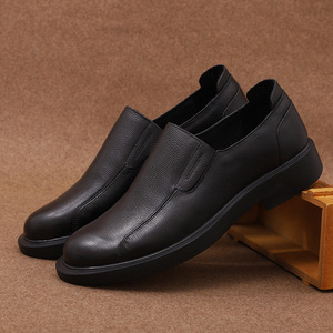 Chaussures habillées pour hommes en cuir véritable à bout rond, à enfiler, confortables pour le bureau et la carrière, semelle extérieure en caoutchouc, collection printemps - Product Image 1
