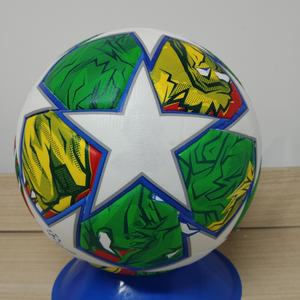 Balones de fútbol PU 5 de alta calidad, logotipo personalizable, balón de fútbol duradero para partidos. - Product Image 4