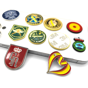 Metal Craft <span class=keywords><strong>DIY</strong></span> Personalizado Macio Esmalte Broche Uae Saudi Lapel Pin Com Adesivo Voltar - Product Image 5