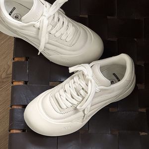 Nouvelles Chaussures de Marche Décontractées Montantes pour Hommes, Tendance, en Maille Respirante, à Lacets, Idéales pour Tenues Professionnelles, Design Courbé, Chaussures d'Extérieur - Product Image 6