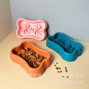 Tazón de Silicona para Mascotas, de Grado Alimenticio, Anti-Asfixia, con Forma de Hueso para Perros y Gatos, 185x125x45mm, con Ventosas - Product Image 4